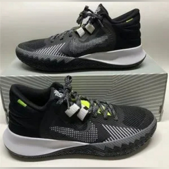 Nike Kyrie Flytrap Black Sneaker High Top Basketball Shoes Men or Boy Size 7Y - Picture 1 of 7